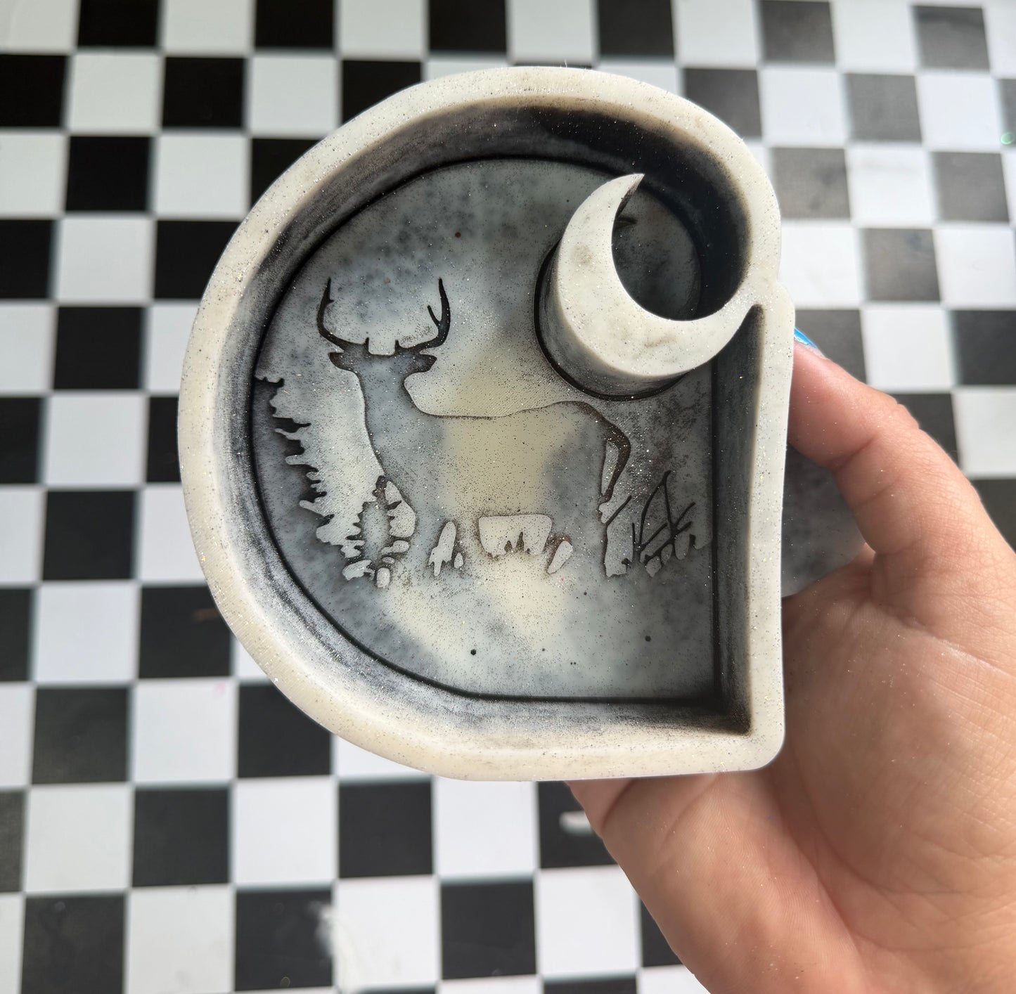 DEER SCENE FRESHIE