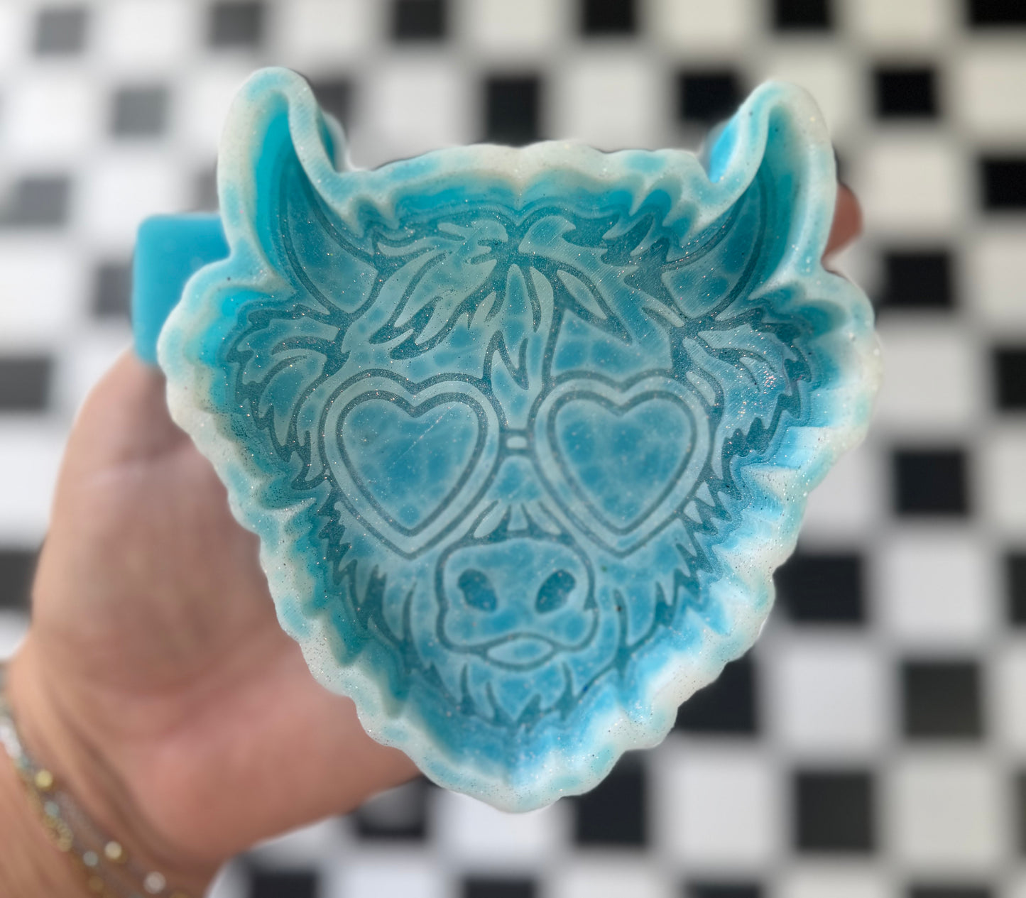 HIGHLAND COW W SHADES FRESHIE
