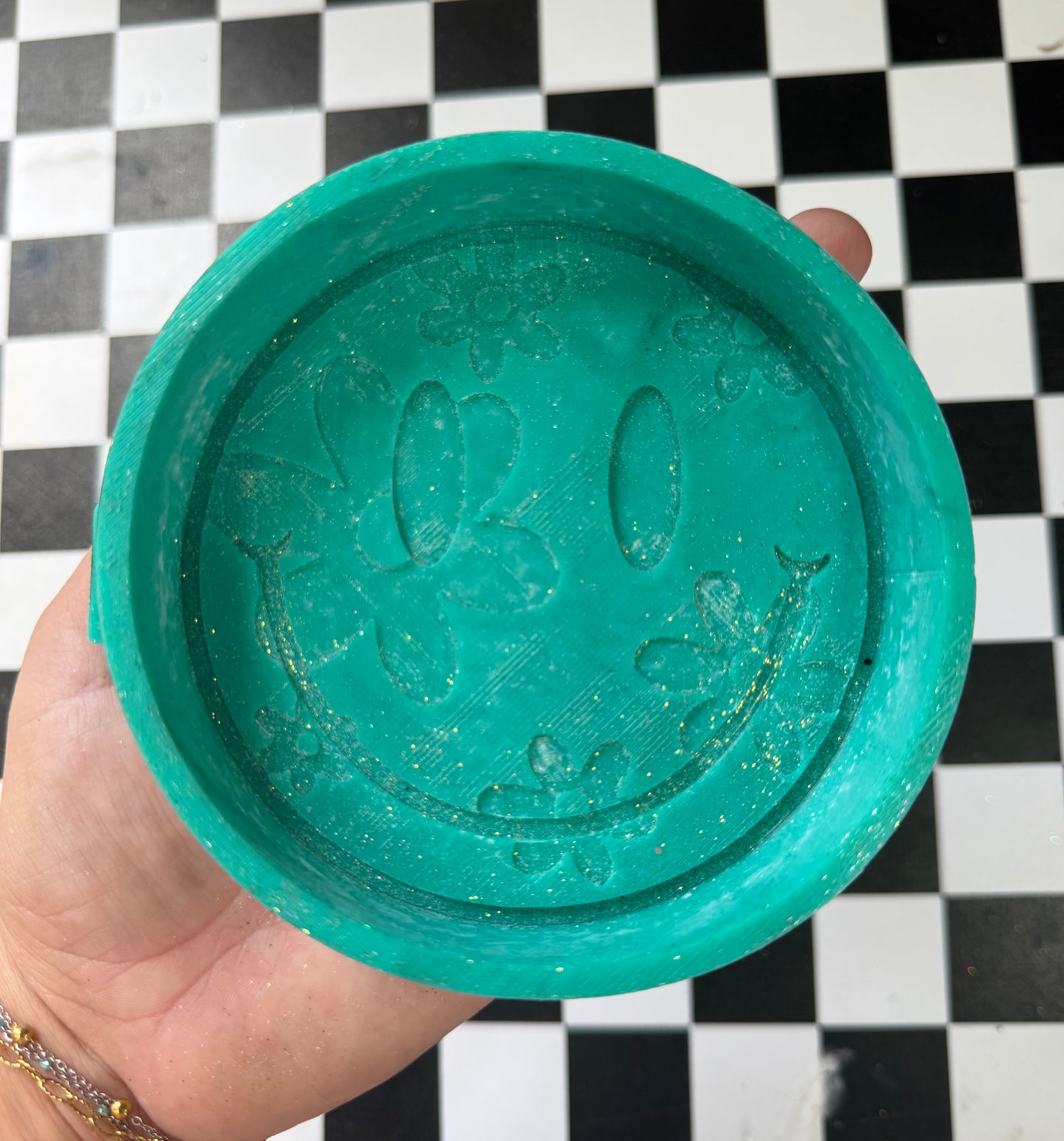 FLORAL SMILEY FRESHIE