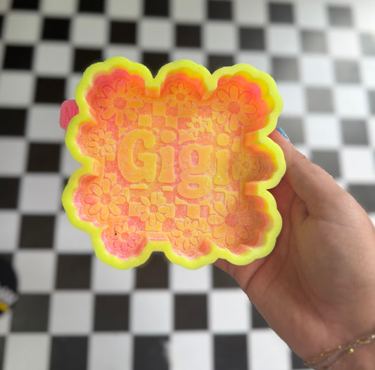 GIGI FLORAL FRESHIE