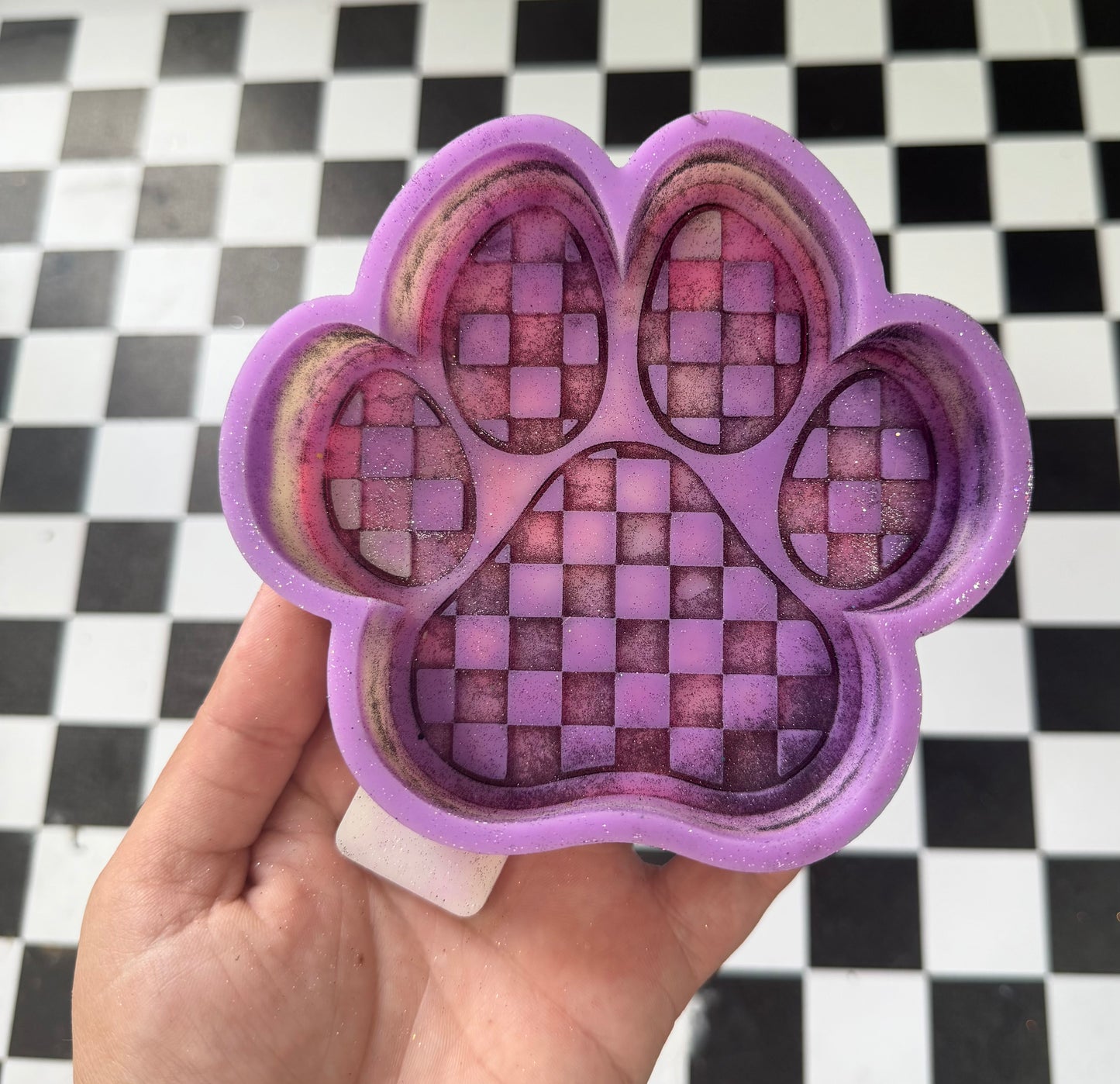 CHECKERED PAW PRINT FRESHIE