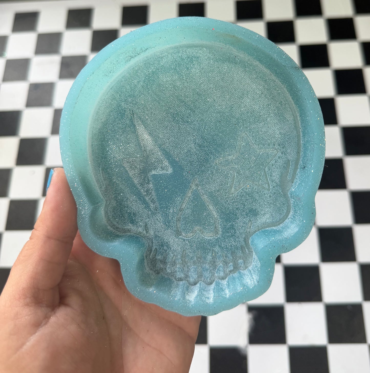 SKULL W BOLT EYE FRESHIE