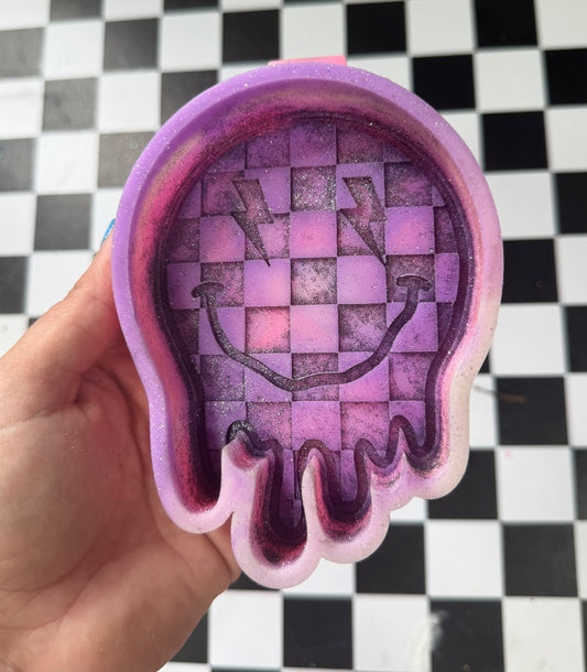 CHECKERED DRIP SMILEY FACE FRESHIE