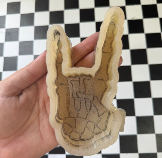 SKELLY HAND FRESHIE