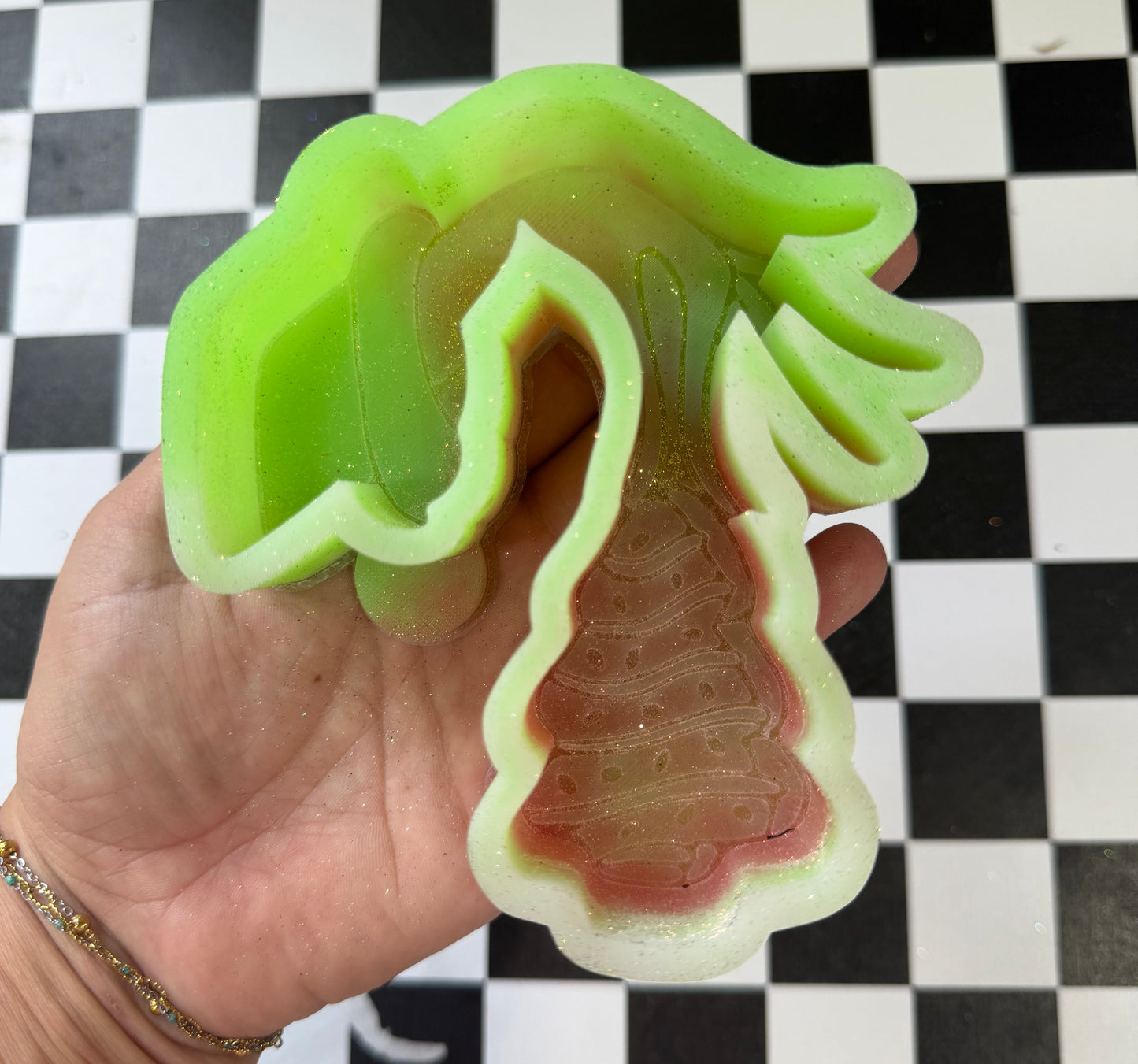 GRINCH HAND FRESHIE
