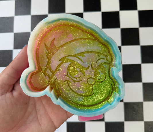 GRINCH W SANTA HAT FRESHIE