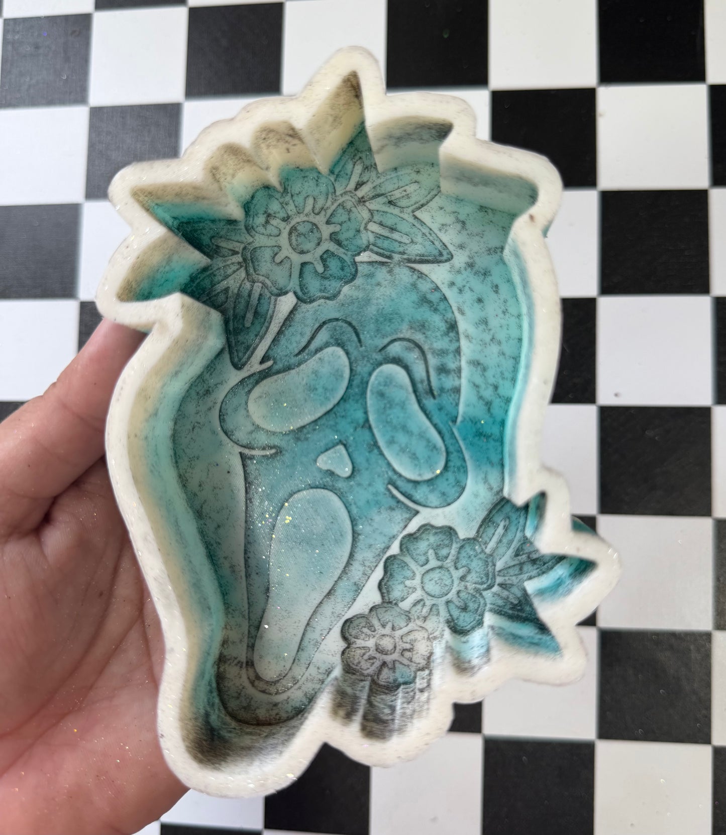 FLORAL SCREAM FRESHIE